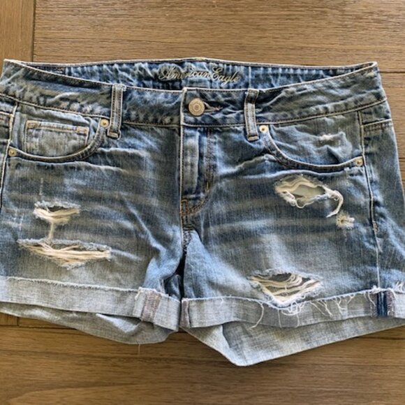 American Eagle Outfitters Medium Wash Cuffed Denim Jean Shorts - Size 10 - Picture 1 of 5